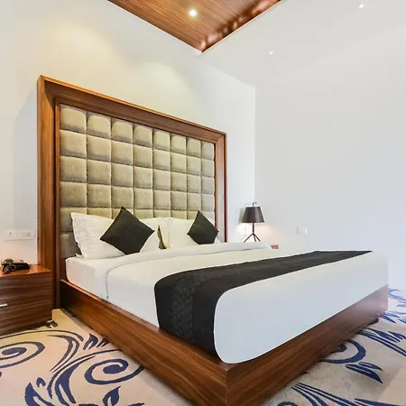 Hotel Palette - Solitaire Grand 3*