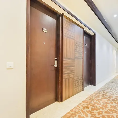 Palette - Solitaire Grand Hotel 3*